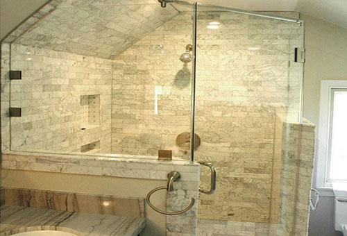 Custom Glass Bathtub Enclosures